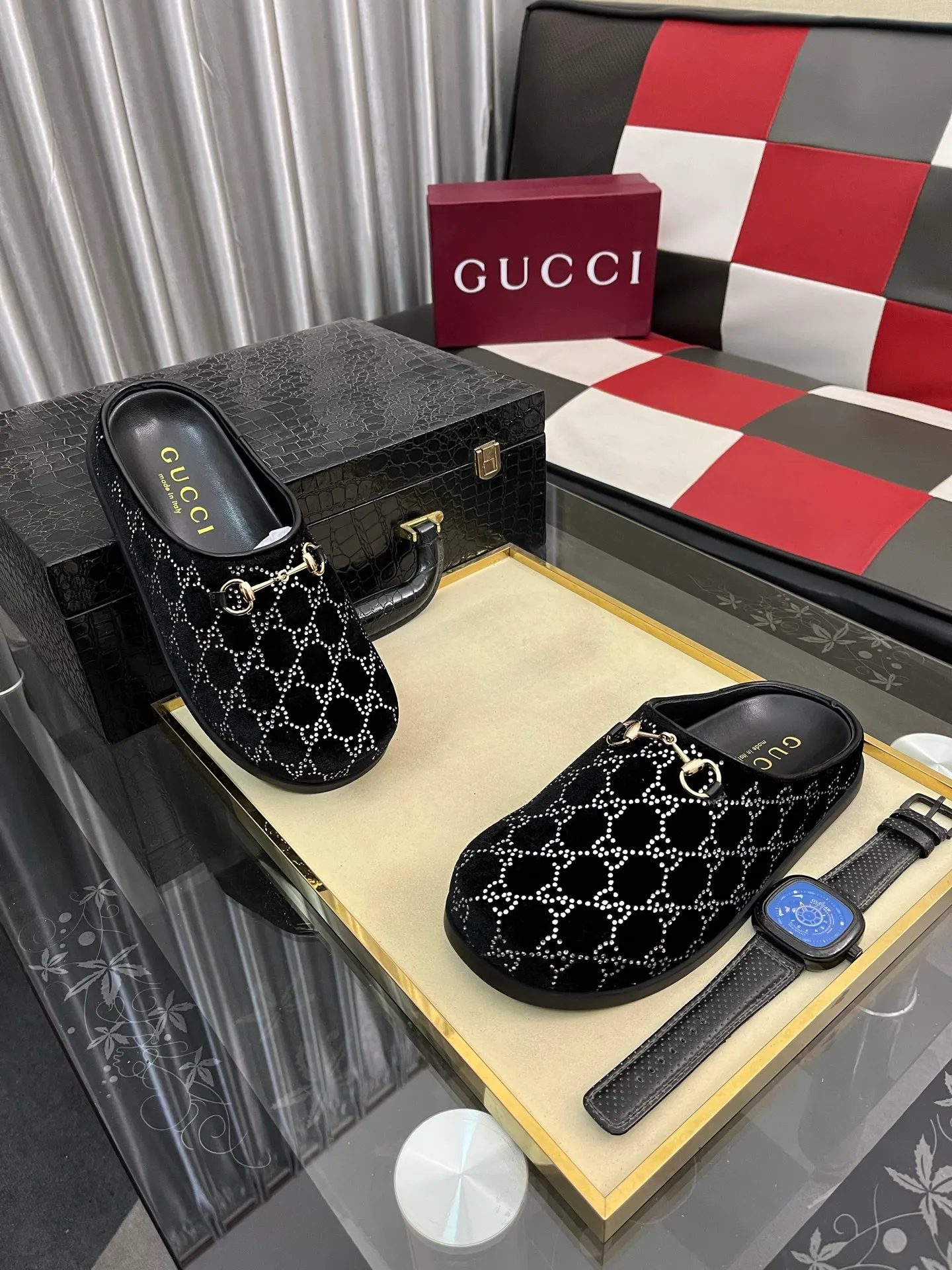Ex-factory price: 460⌚️⌚️[Gucci] 2025 new season half-slip men's shoes, made of Italian imported first-layer frosted cowhide➕sheepskin lining, original hardware buckle, original combination of wear-resistant outsole, real shot 🎬 very comfortable on the feet, 4️⃣ colors available in sizes 38-44